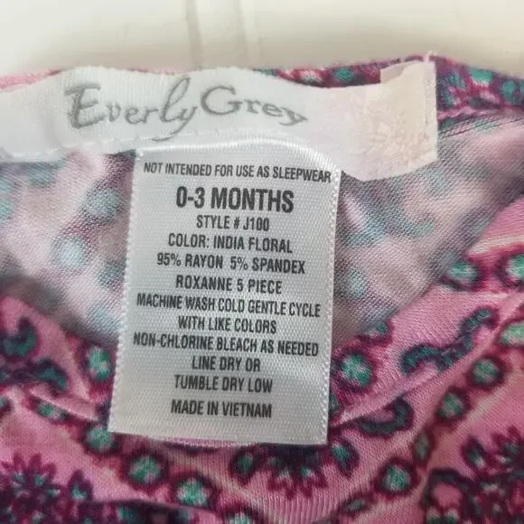 Mud Pie Everly Grey Sleep/Play Bundle 0-3M - Picture 5 of 8